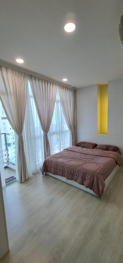 Straits Garden Suites By Yen'S Sojourn George Town Exterior photo