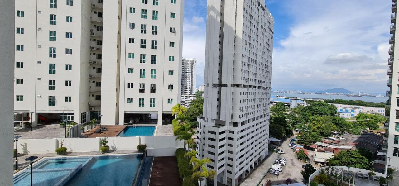 Straits Garden Suites By Yen'S Sojourn George Town Exterior photo